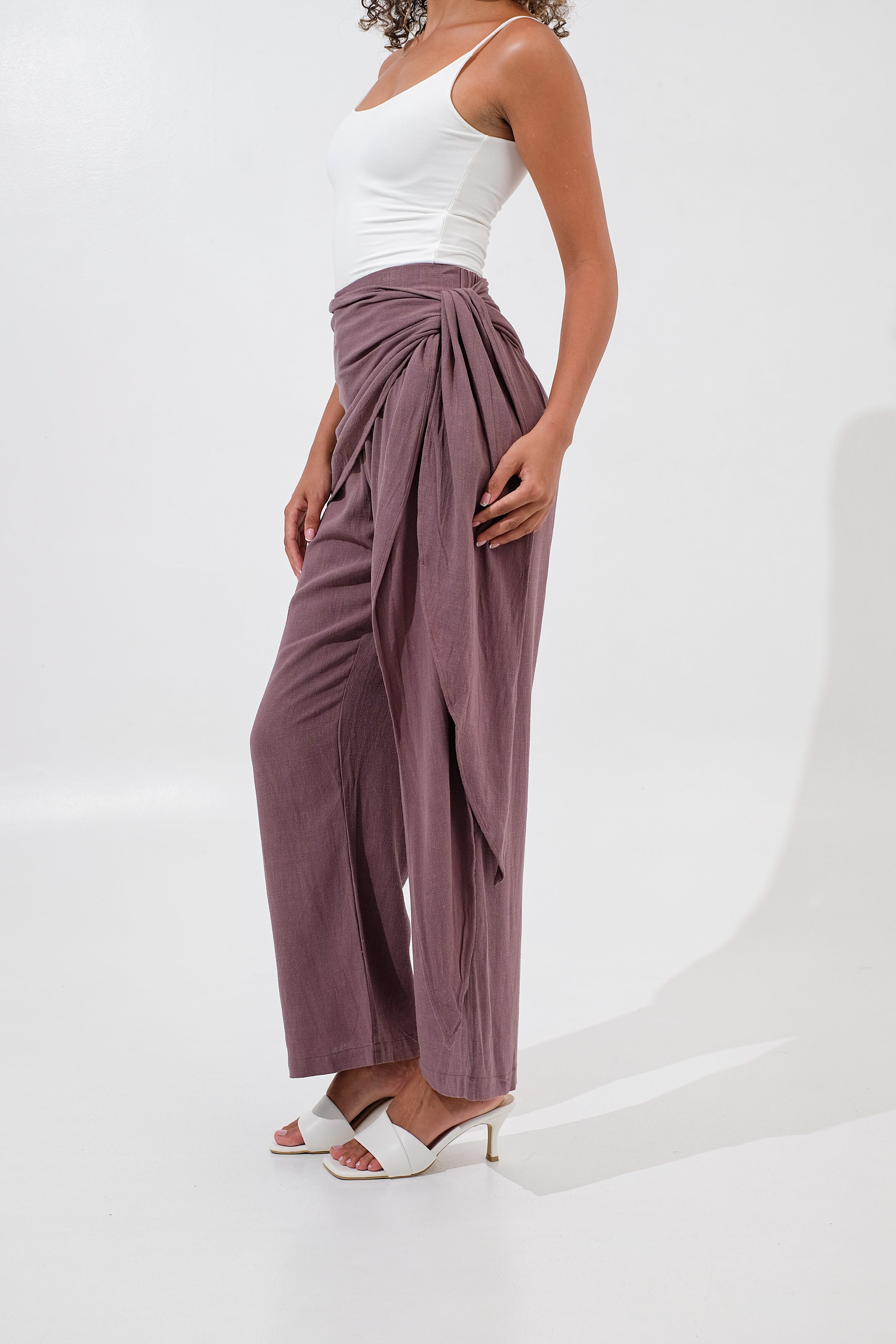 Capri Wrapped Linen Pants